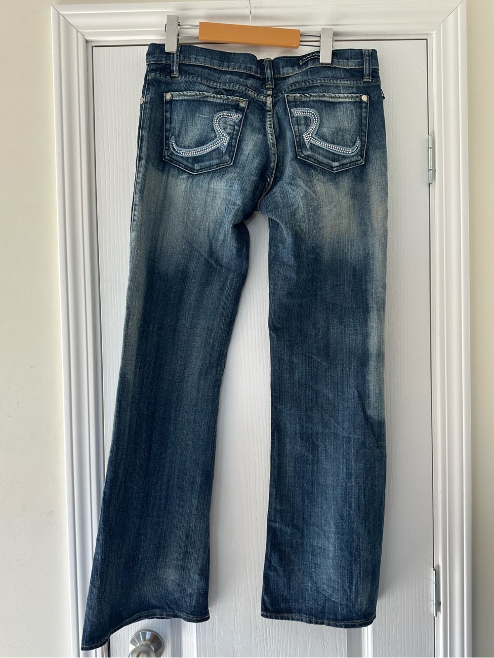 Y2K Rock & Republic Flare Jeans Gemstone Back Pockets